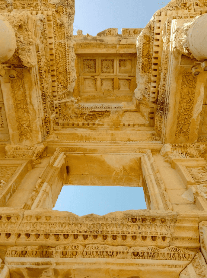 Ancient ruins at Ephesus, Türkiye